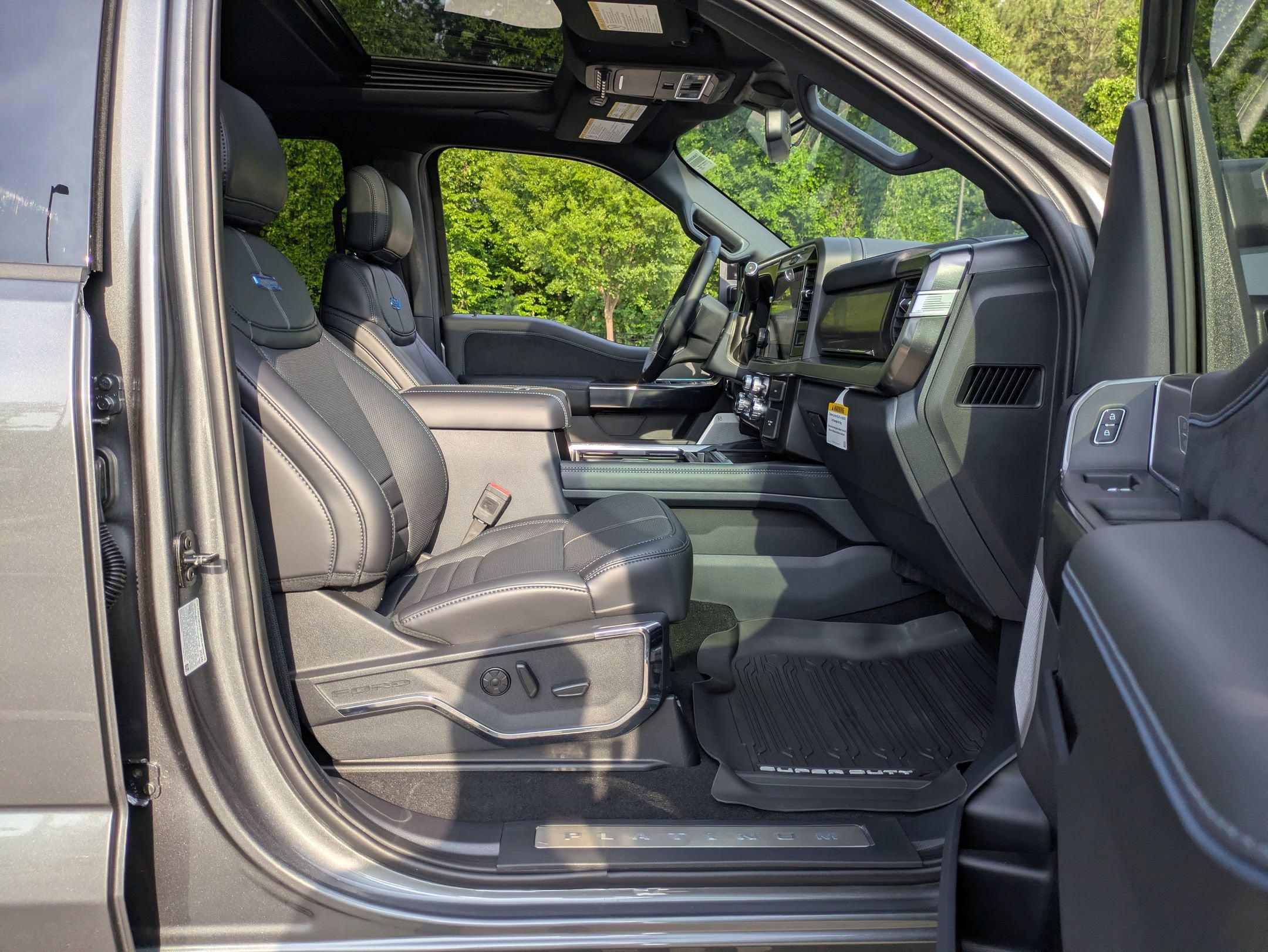 2026 Ford Super Duty F-350 SRW Platinum