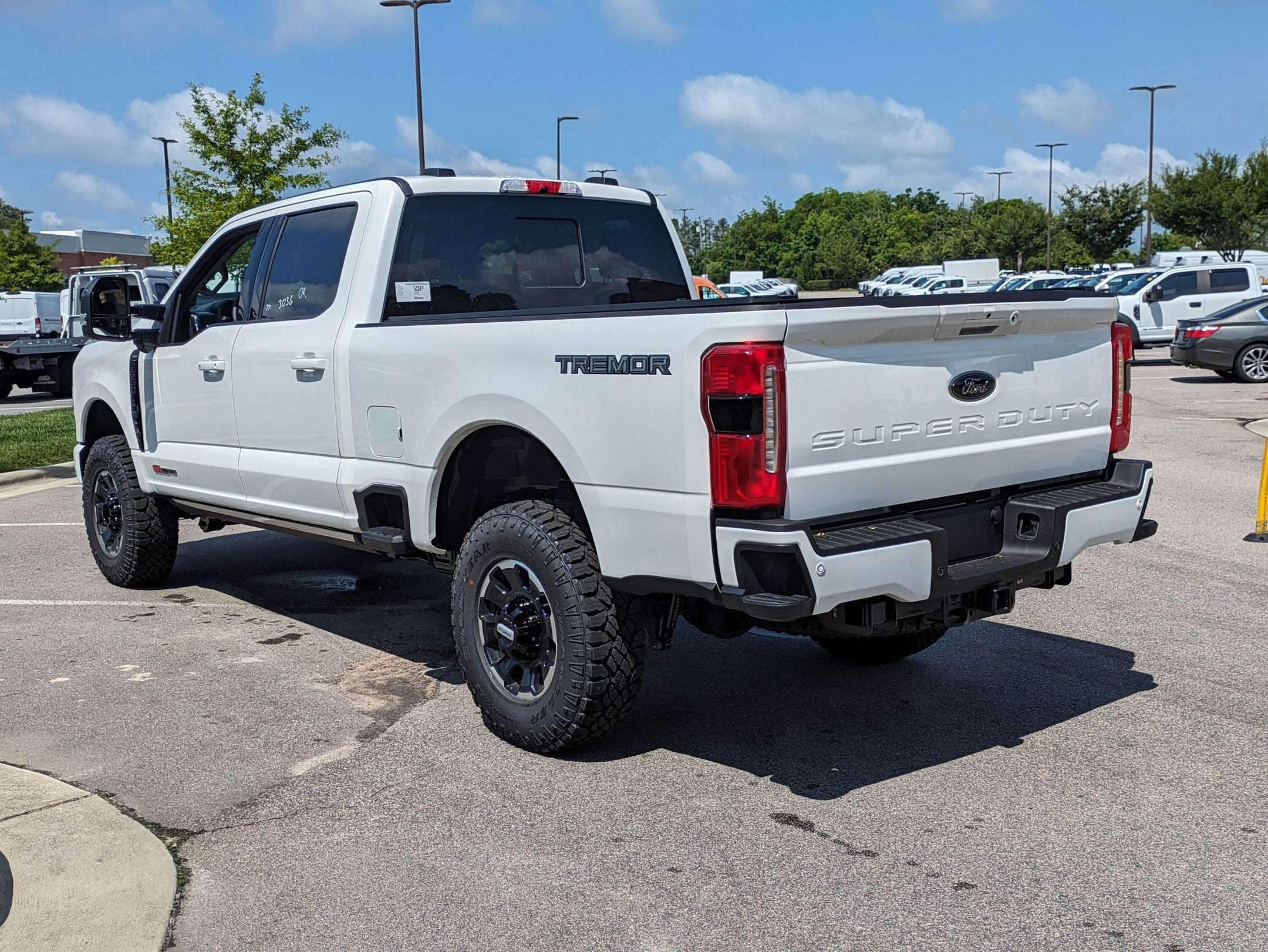 2025 Ford Super Duty F-350 SRW LARIAT