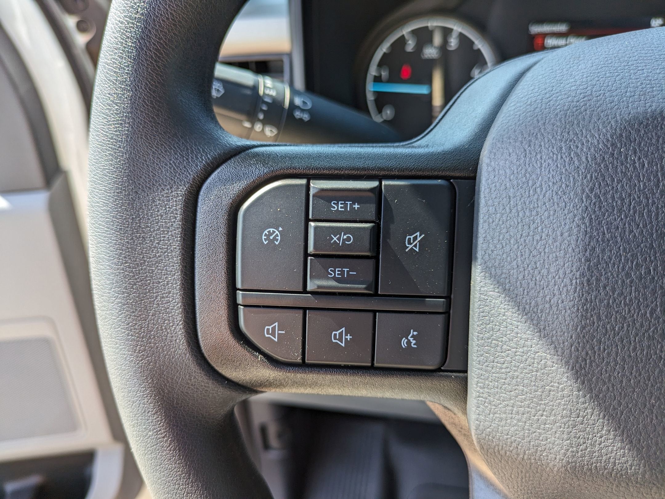 2025 Ford Super Duty F-350 SRW XL