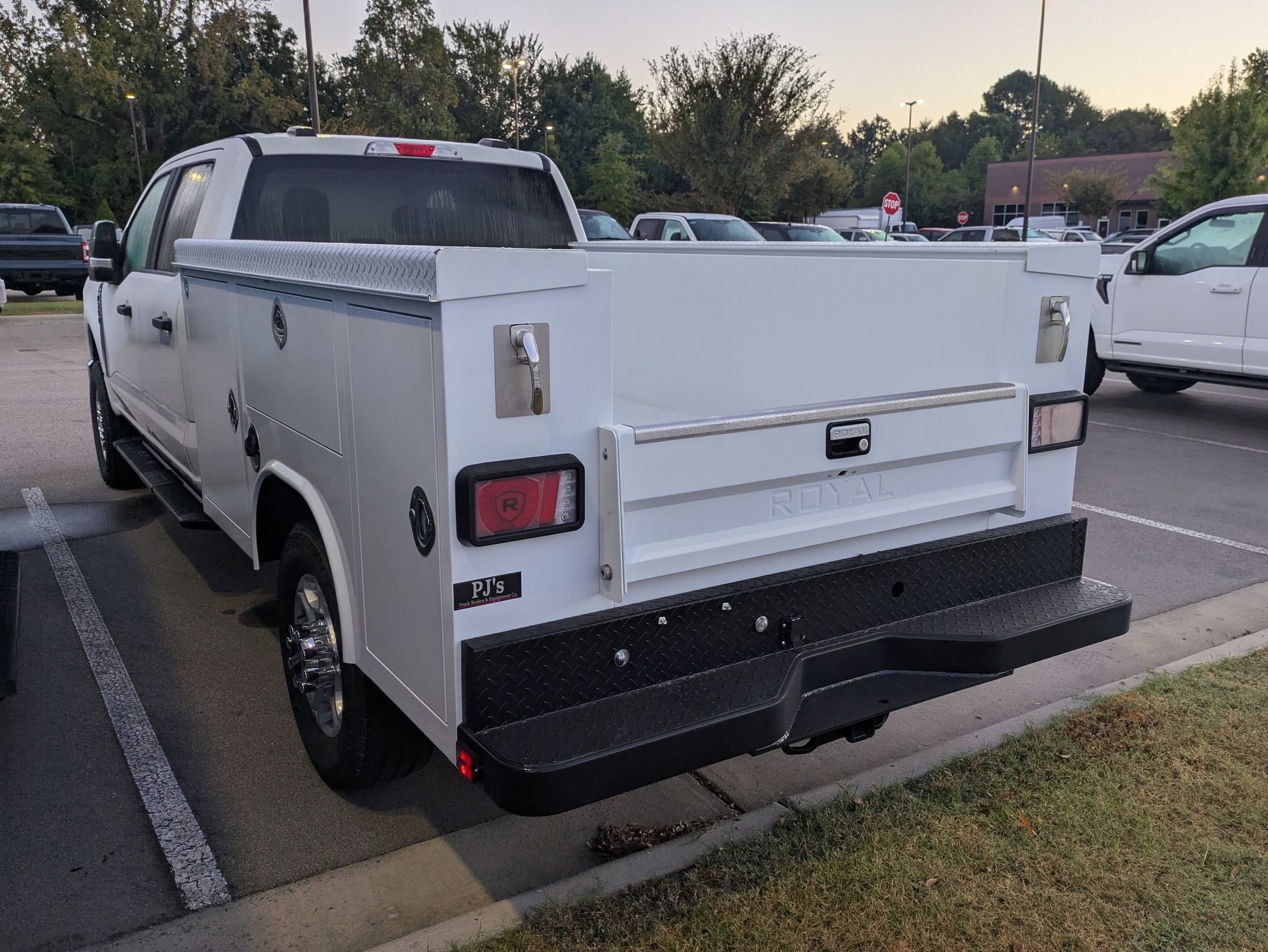 2025 Ford Super Duty F-350 SRW XLT