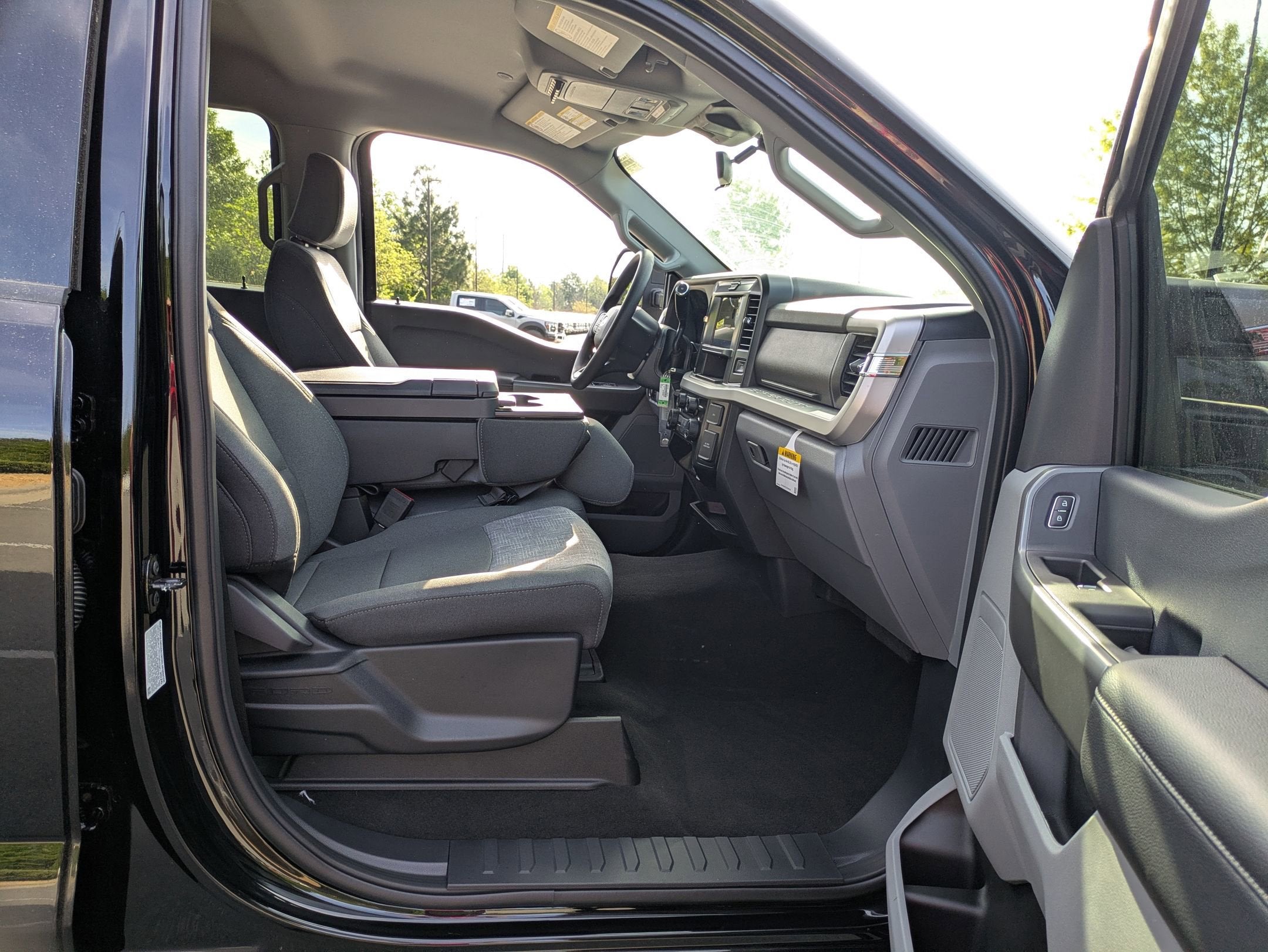 2026 Ford Super Duty F-350 SRW XLT