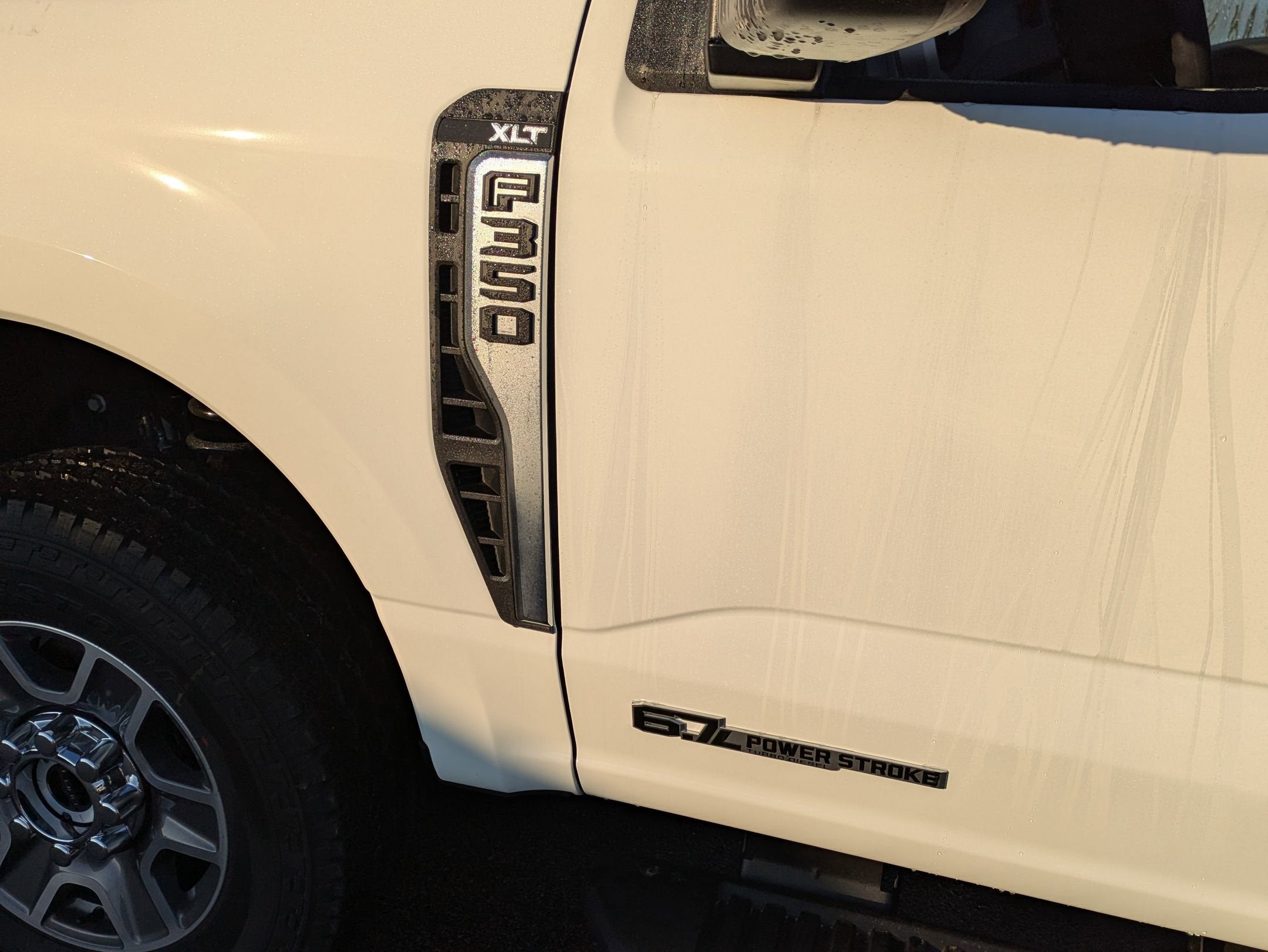 2025 Ford Super Duty F-350 SRW XLT