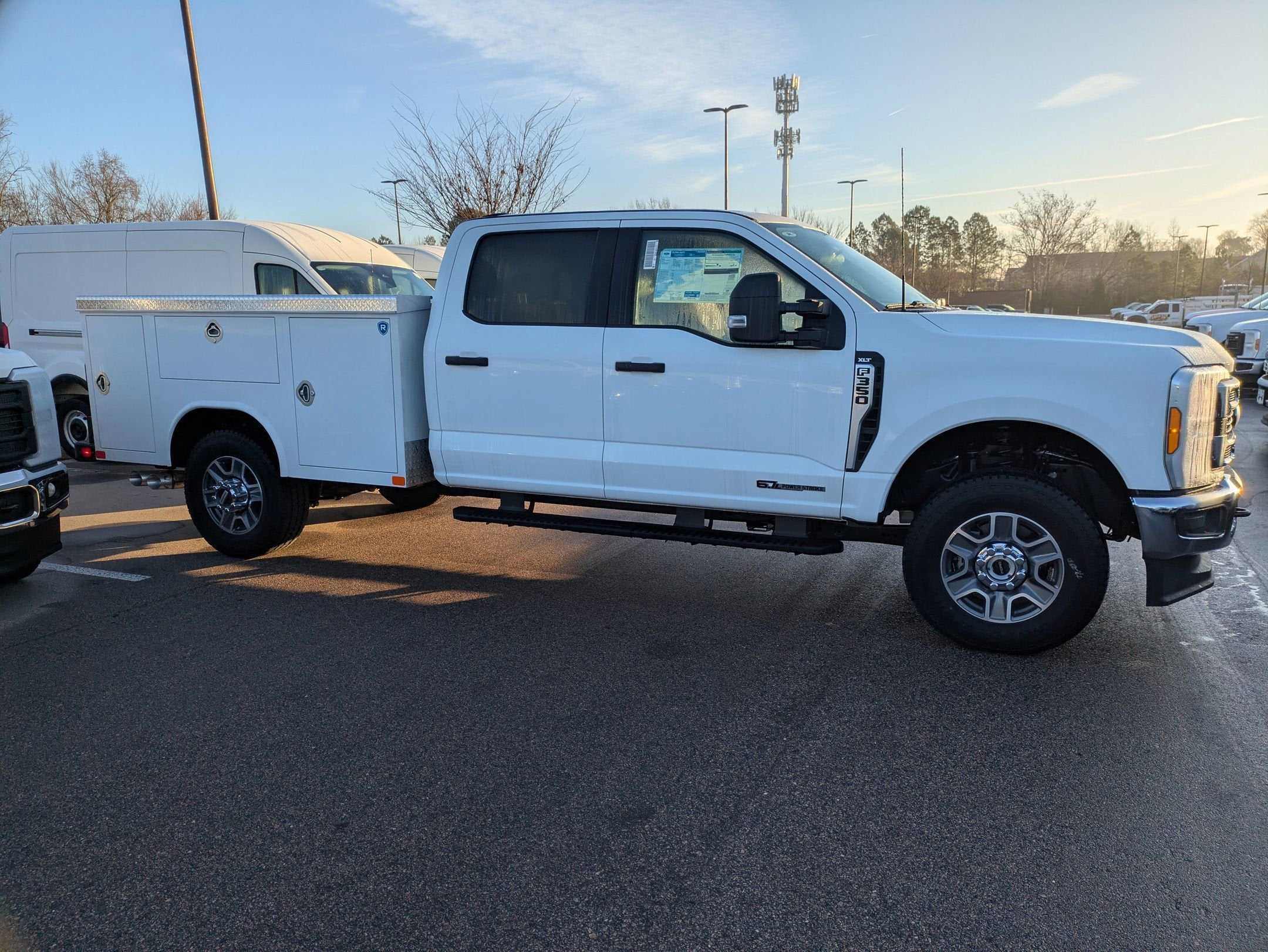 2025 Ford Super Duty F-350 SRW XLT