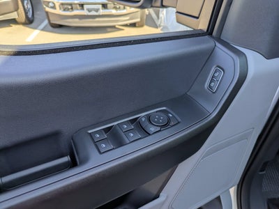 2027 Ford Super Duty F-350 DRW XL