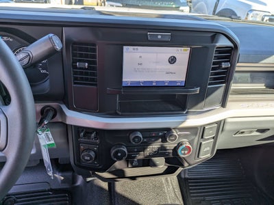 2027 Ford Super Duty F-350 DRW XL
