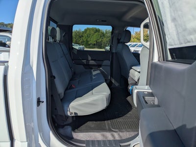 2027 Ford Super Duty F-350 DRW XL