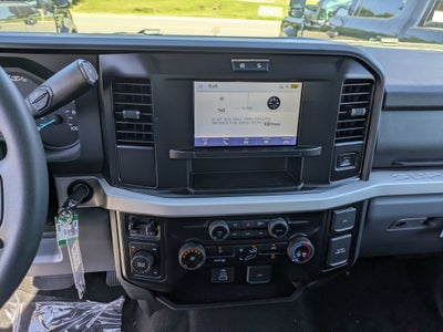 2026 Ford Super Duty F-350 DRW XLT