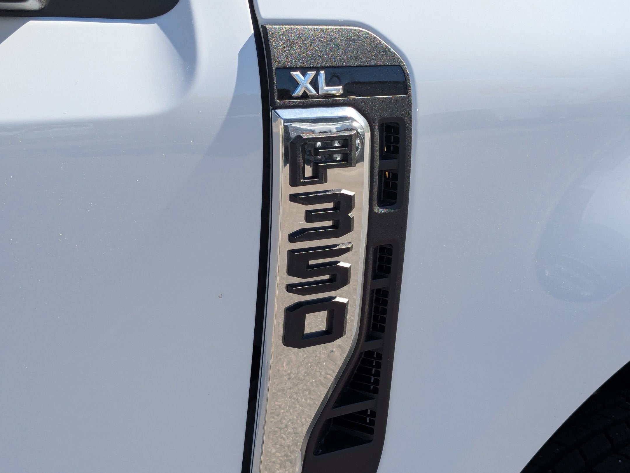 2026 Ford Super Duty F-350 DRW XL