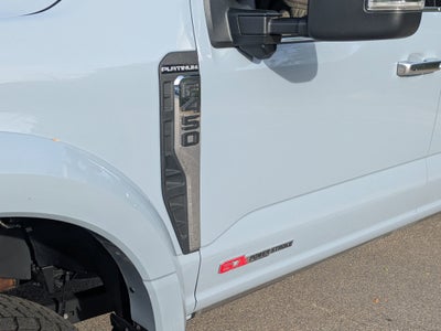 2025 Ford Super Duty F-450 DRW Platinum