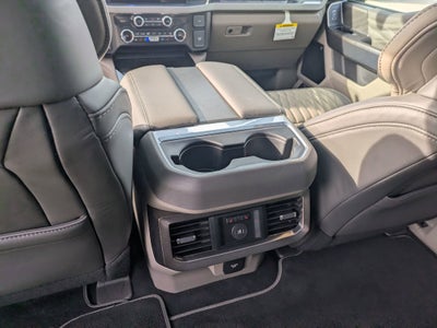 2025 Ford Super Duty F-450 DRW Platinum