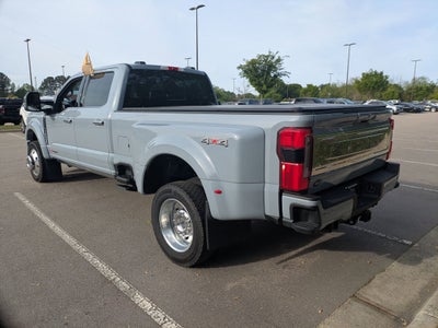 2025 Ford Super Duty F-450 DRW Platinum