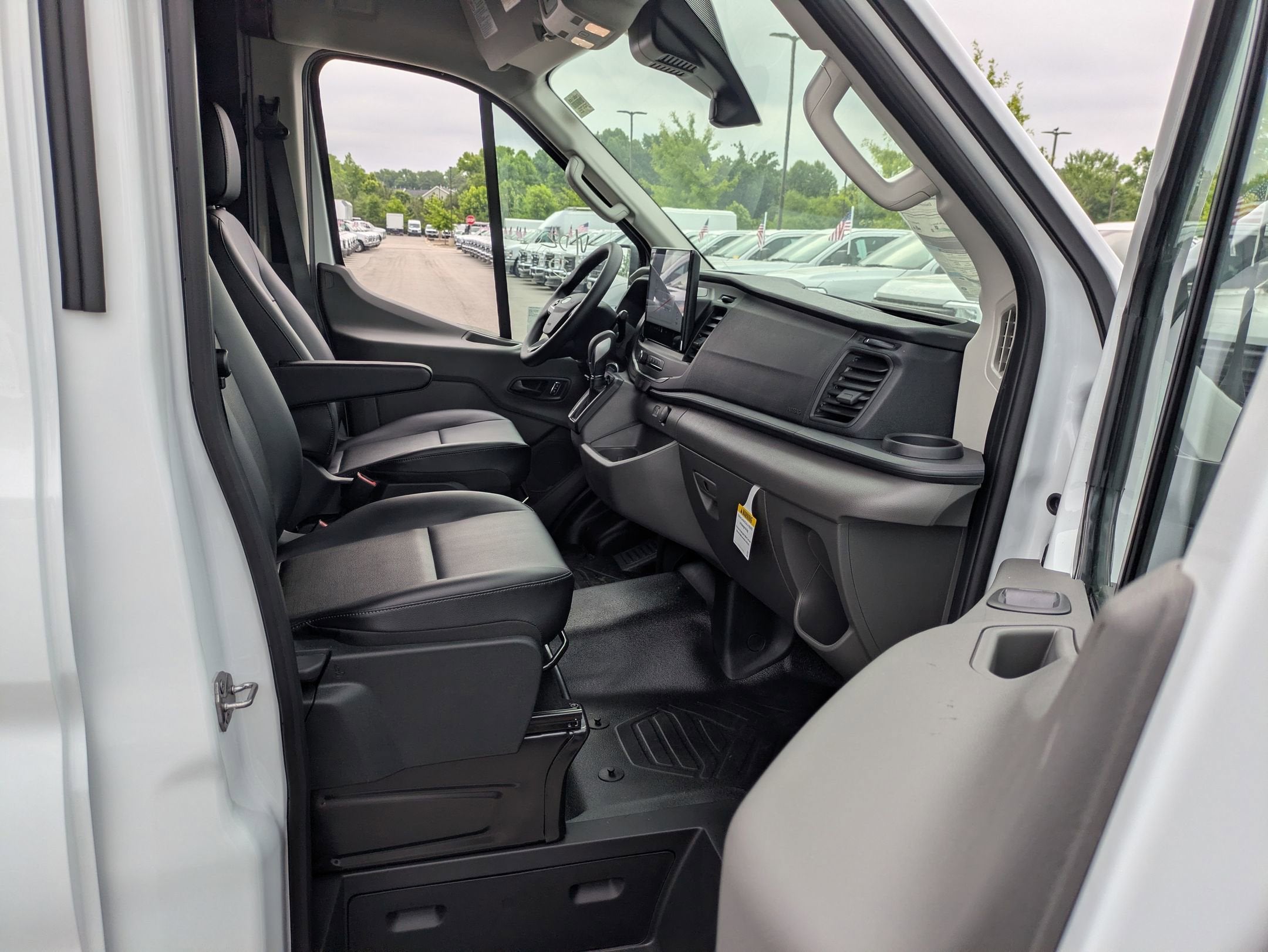2026 Ford Transit Cargo Van Base
