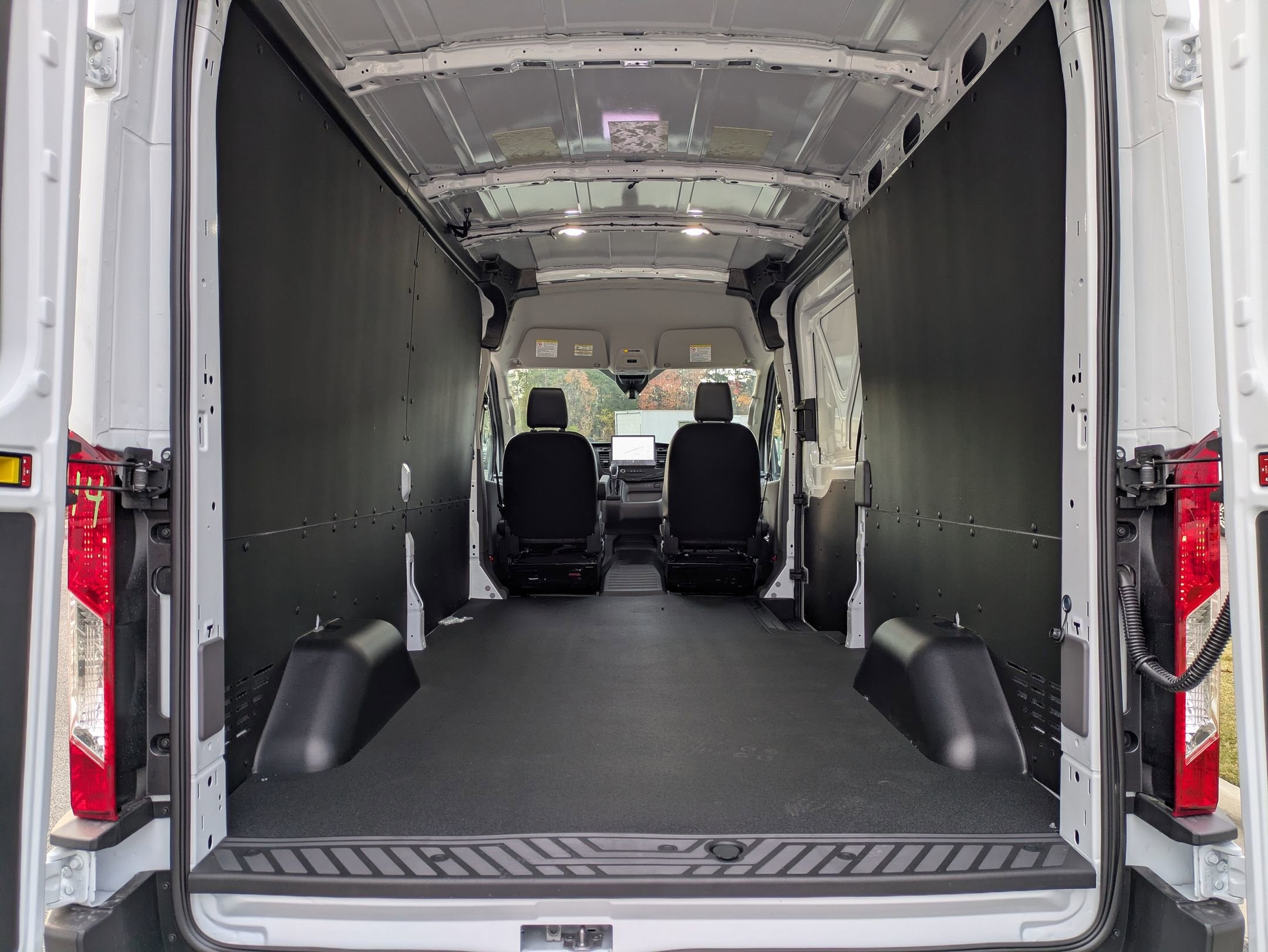 2026 Ford Transit Cargo Van Base