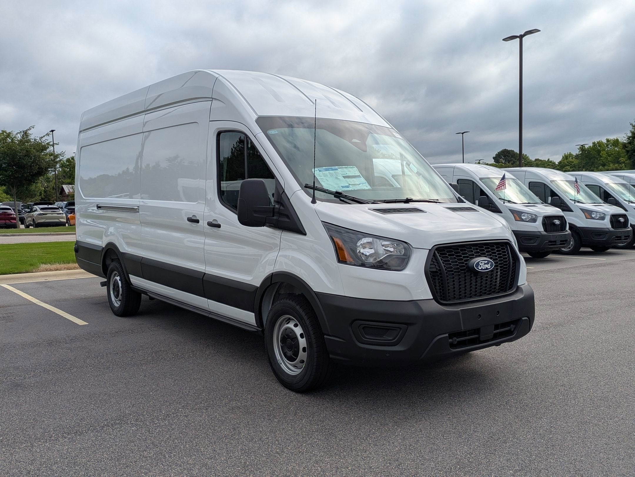 2026 Ford Transit Cargo Van Base
