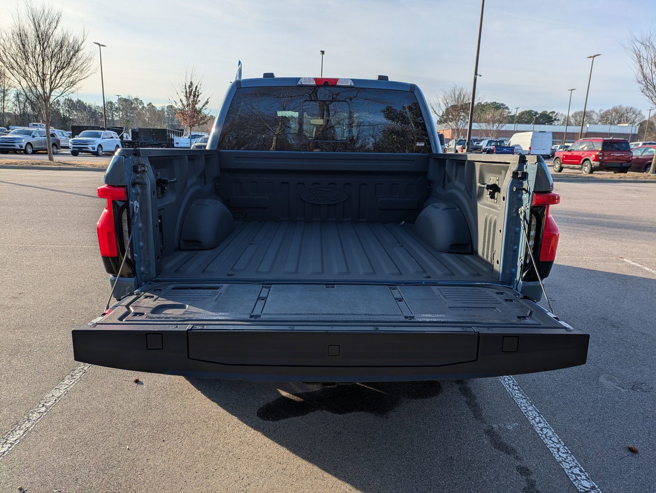 2023 Ford F-150 Lightning LARIAT