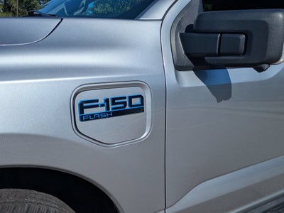 2024 Ford F-150 Lightning Flash