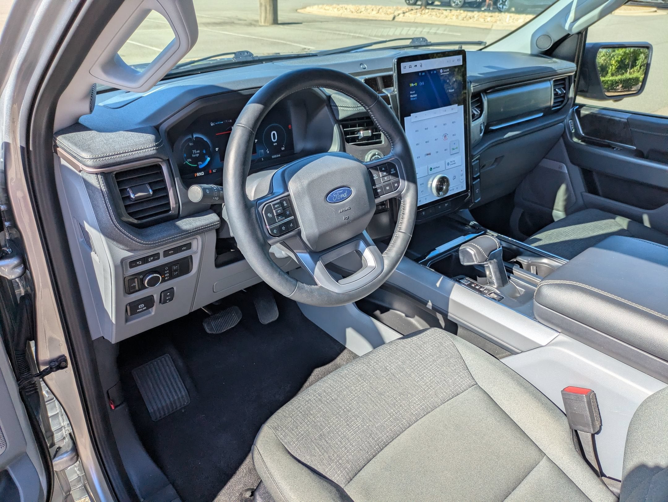 2024 Ford F-150 Lightning Flash