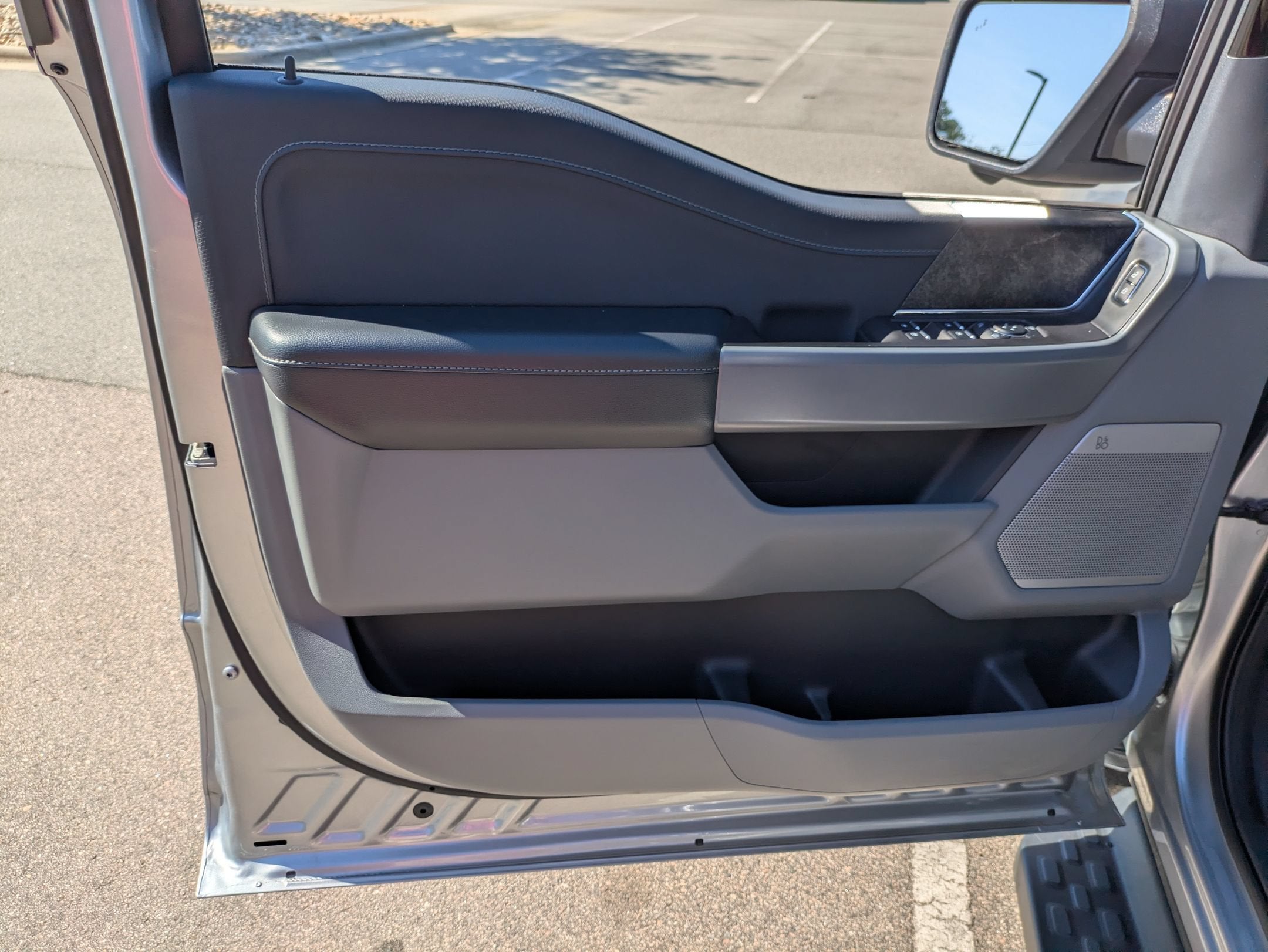 2024 Ford F-150 Lightning Flash