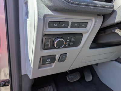 2024 Ford F-150 Lightning Flash