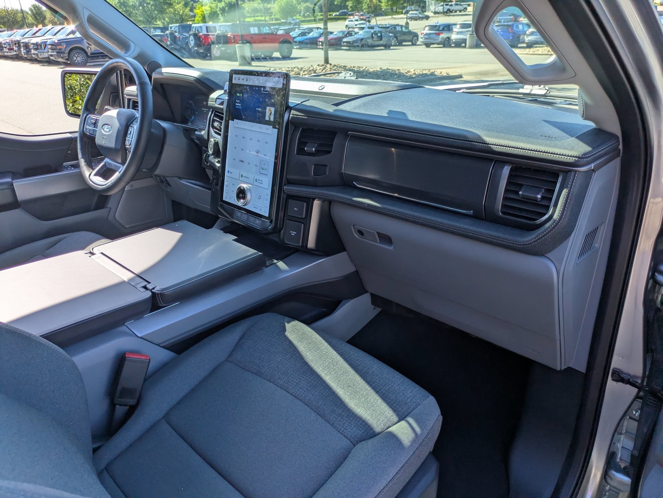 2024 Ford F-150 Lightning Flash