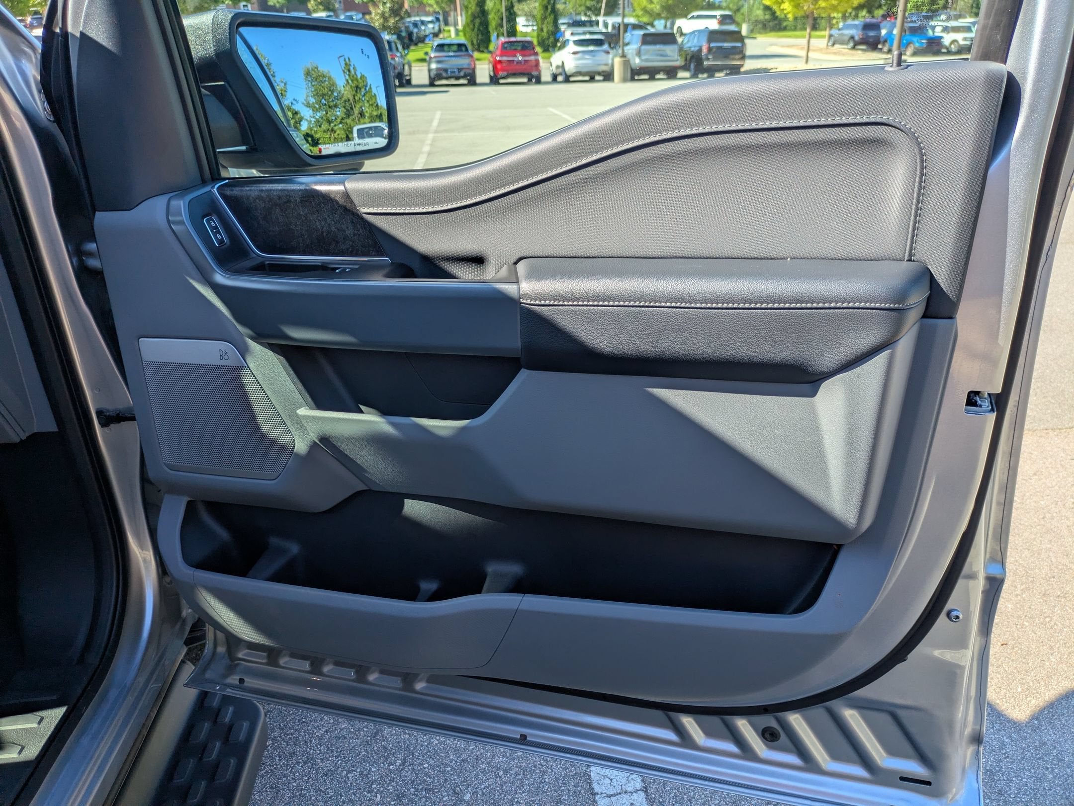2024 Ford F-150 Lightning Flash