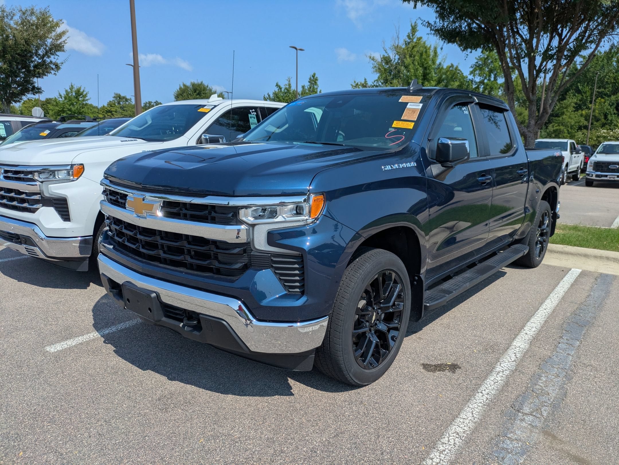 2023 Chevrolet Silverado 1500 LT