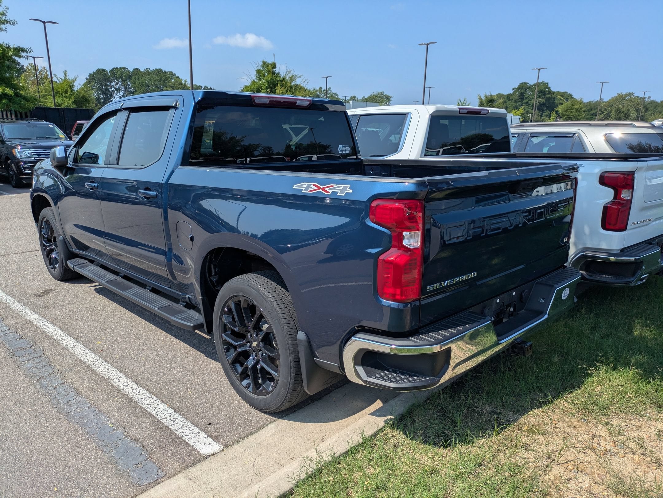 2023 Chevrolet Silverado 1500 LT