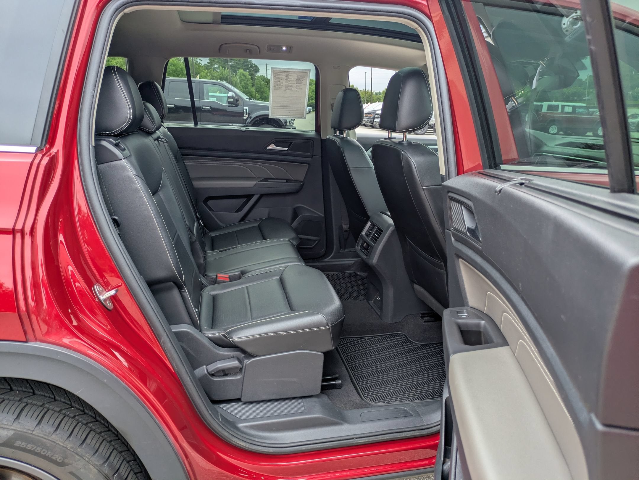 2022 Volkswagen Atlas 3.6L V6 SEL R-Line