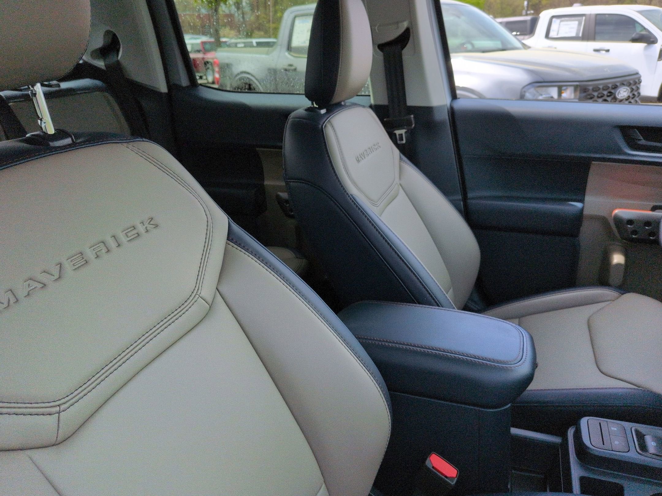 2026 Ford Maverick LARIAT