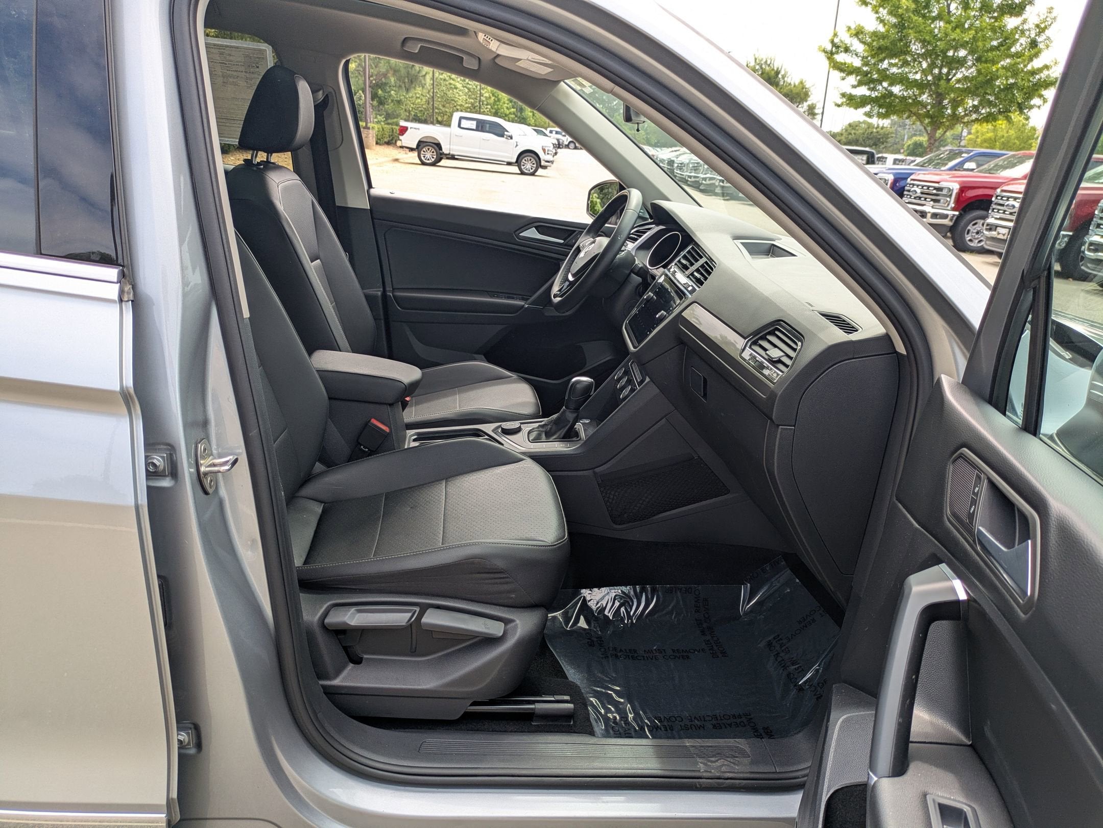 2020 Volkswagen Tiguan SE