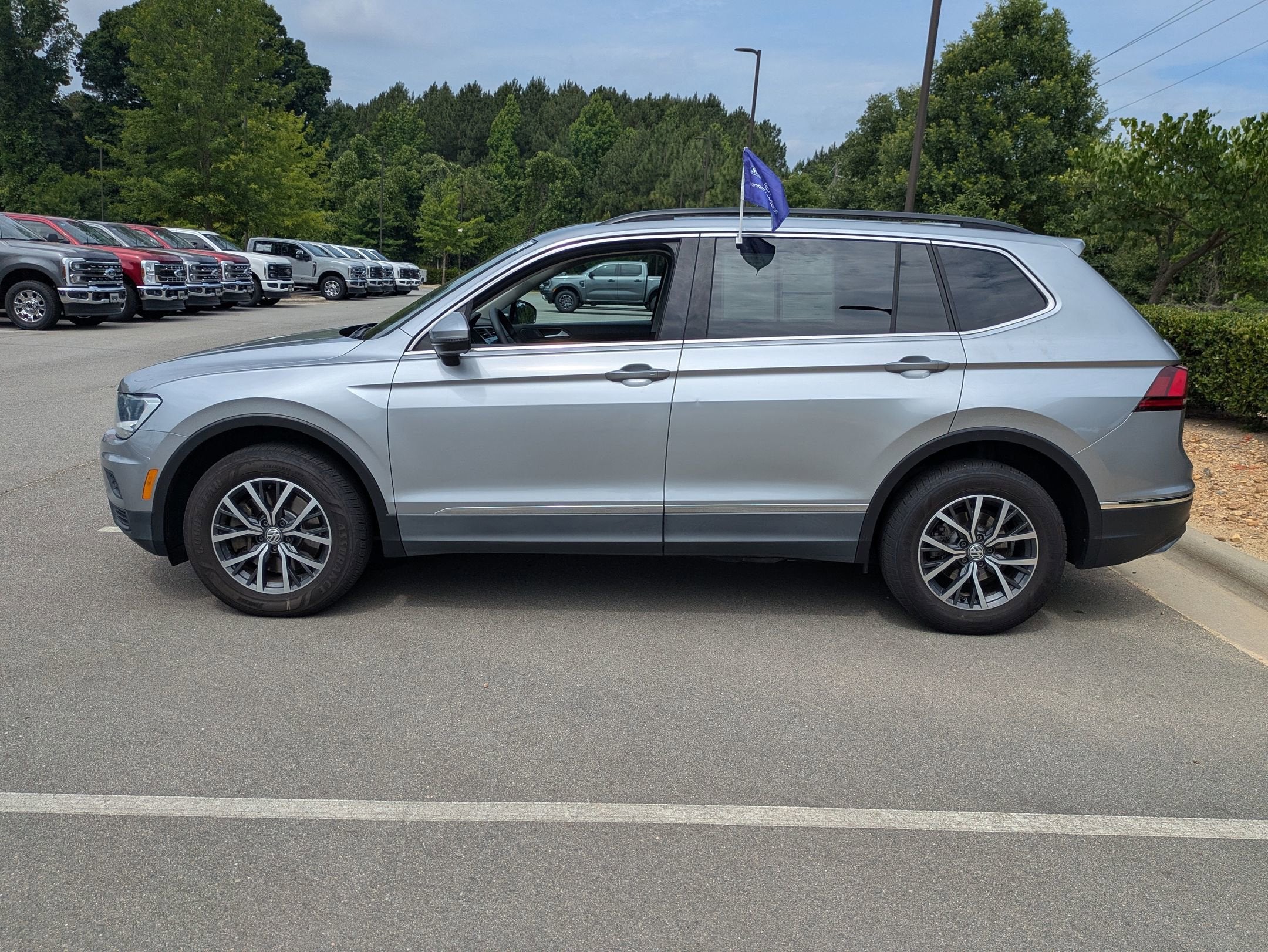 2020 Volkswagen Tiguan SE