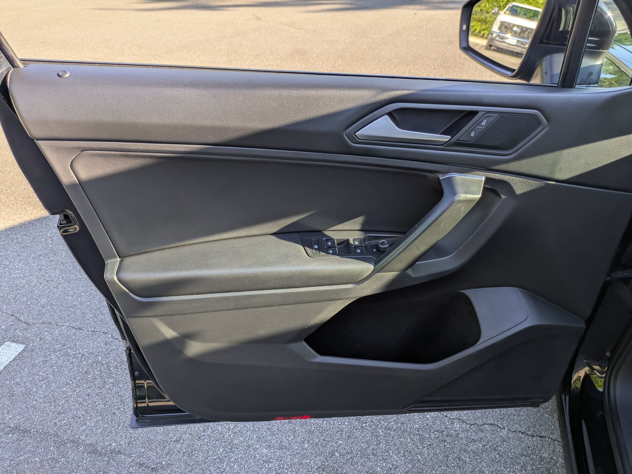 2021 Volkswagen Tiguan SE R-Line Black