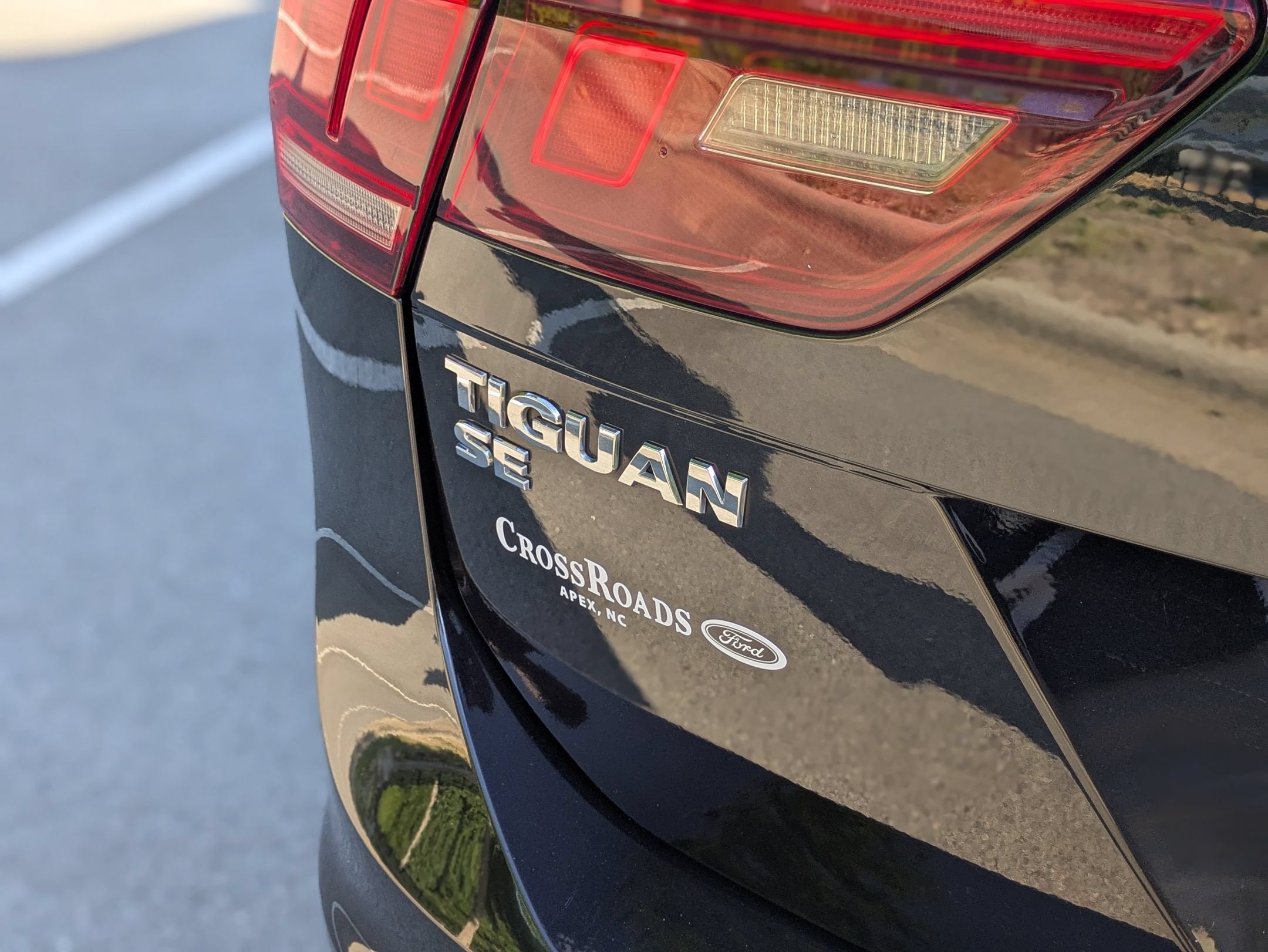 2021 Volkswagen Tiguan SE R-Line Black