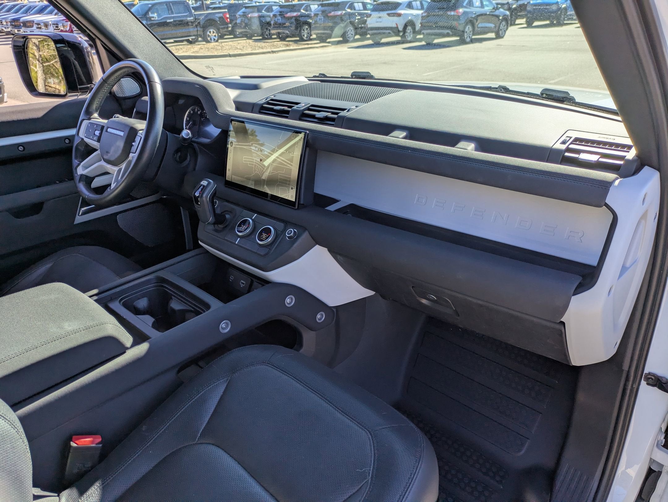 2023 Land Rover Defender X-Dynamic SE