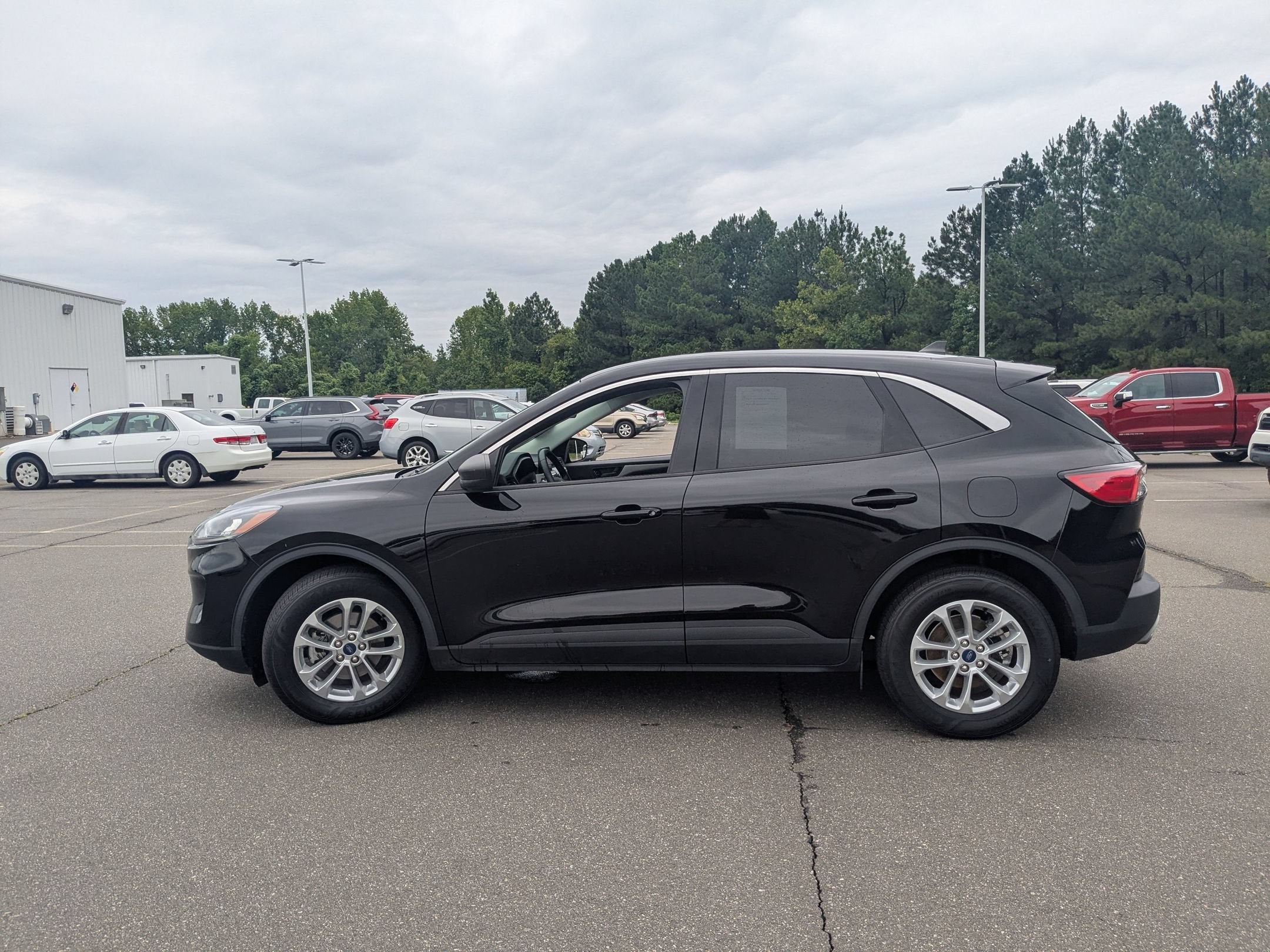 2022 Ford Escape SE