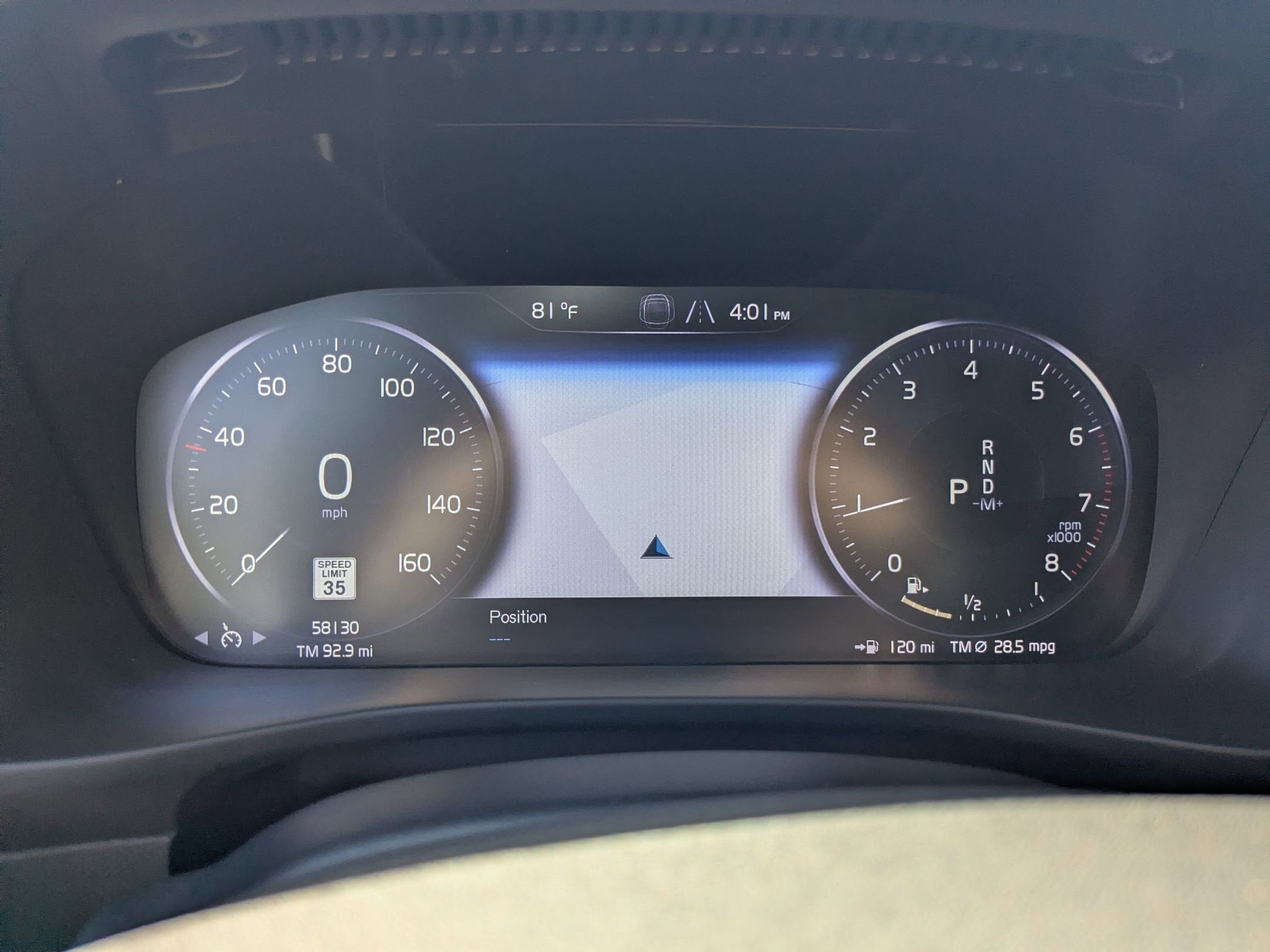 2021 Volvo XC40 R-Design