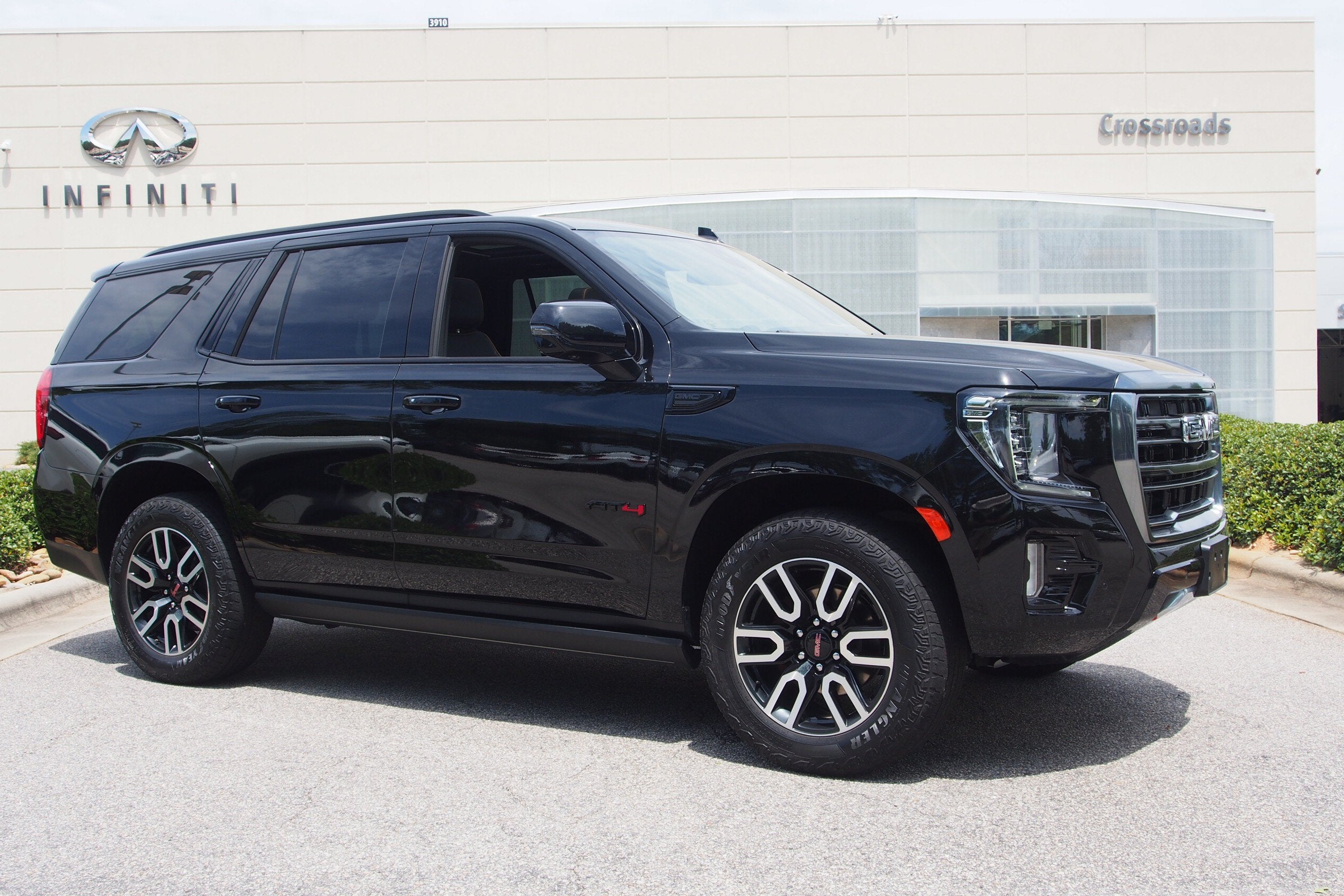 2023 GMC Yukon AT4