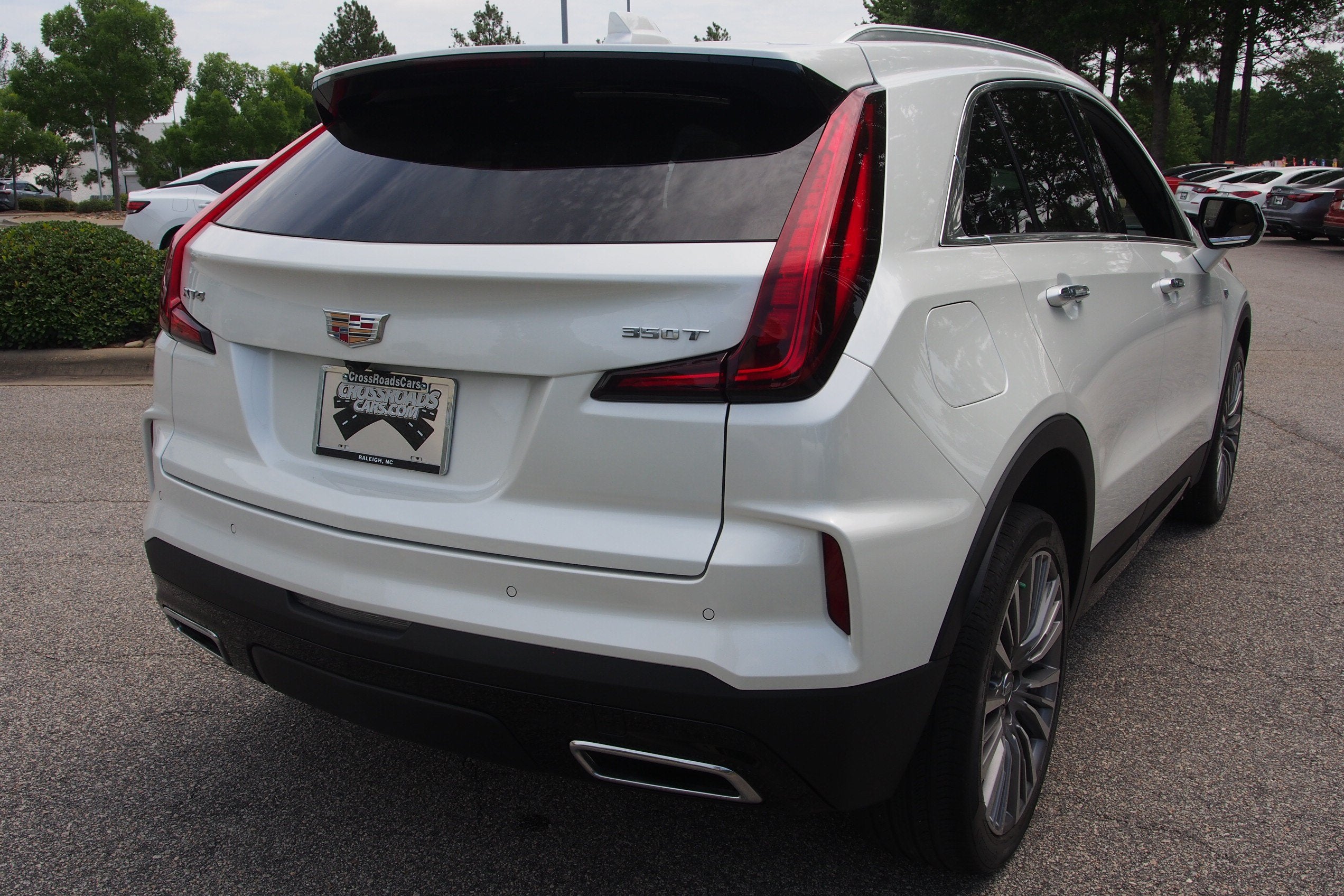 2024 Cadillac XT4 FWD Premium Luxury