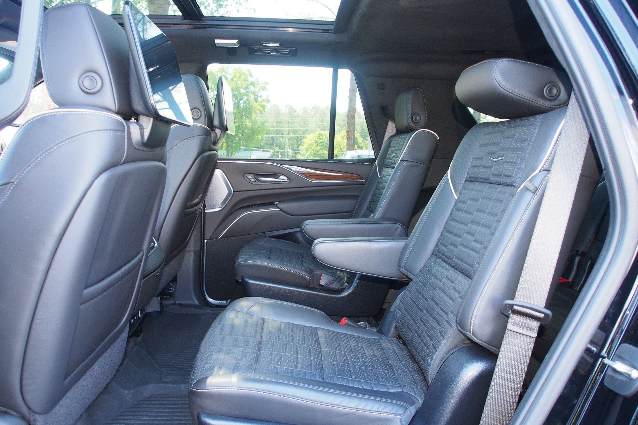 2024 Cadillac Escalade 4WD Sport Platinum