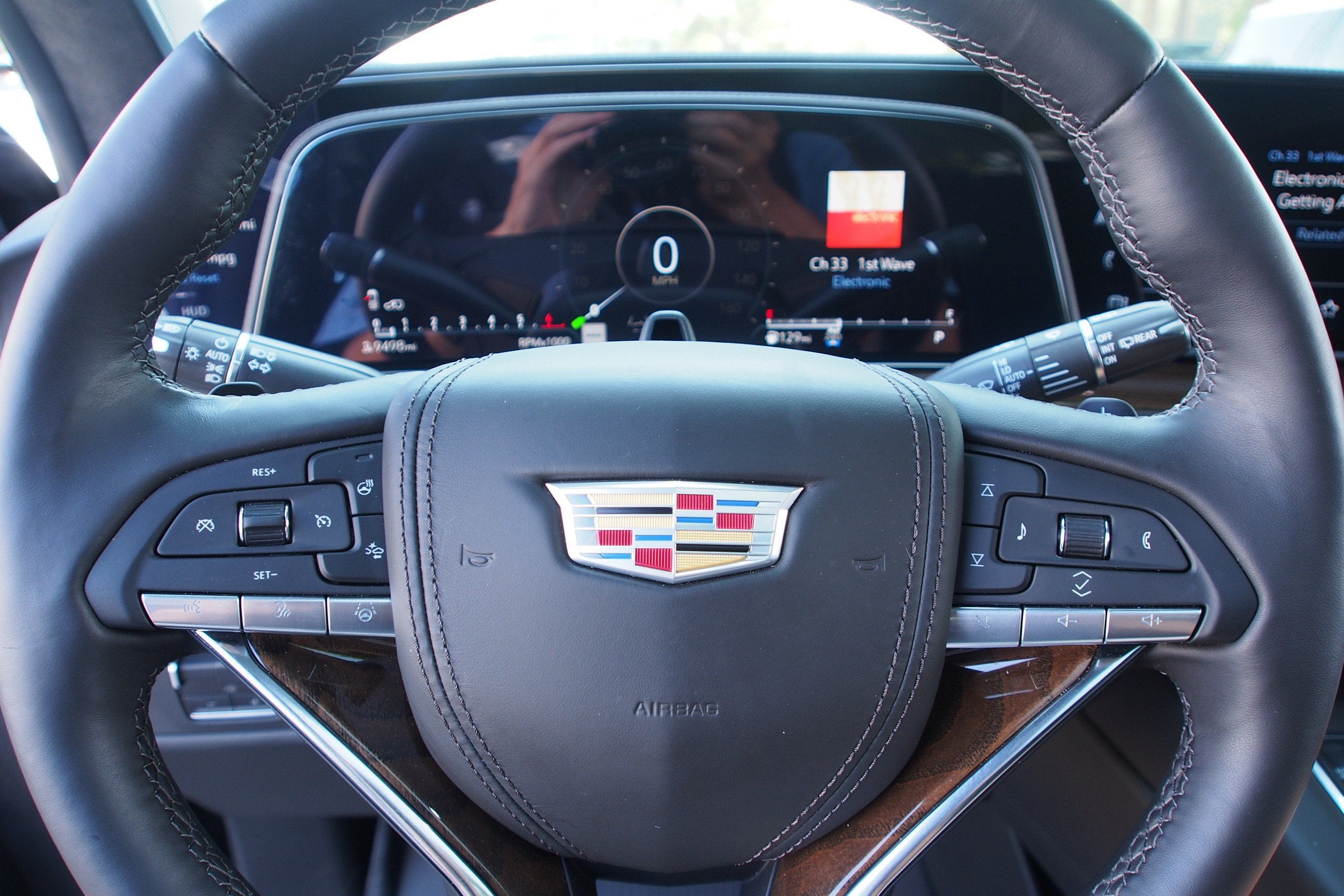 2024 Cadillac Escalade 4WD Sport Platinum