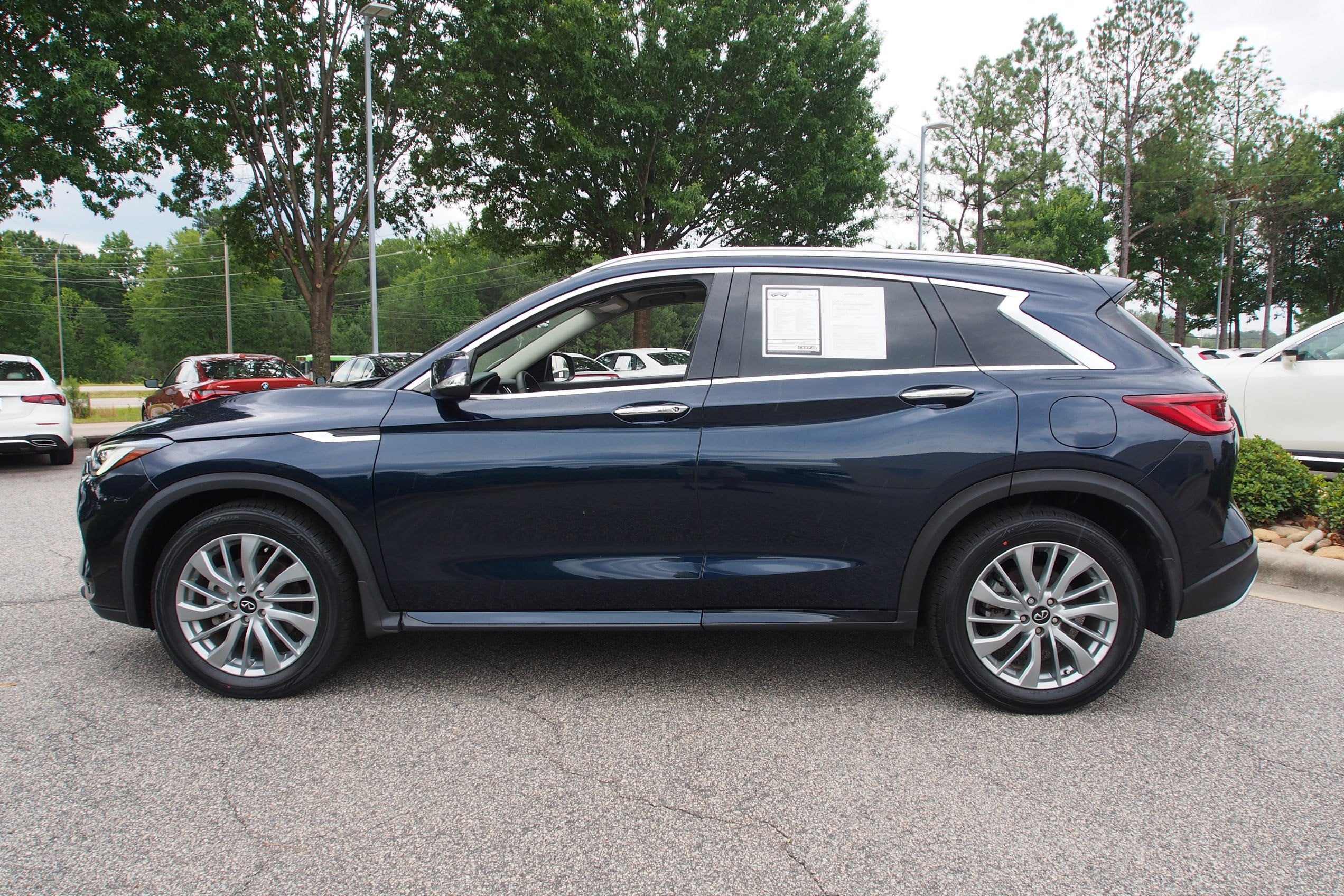 2023 INFINITI QX50 LUXE
