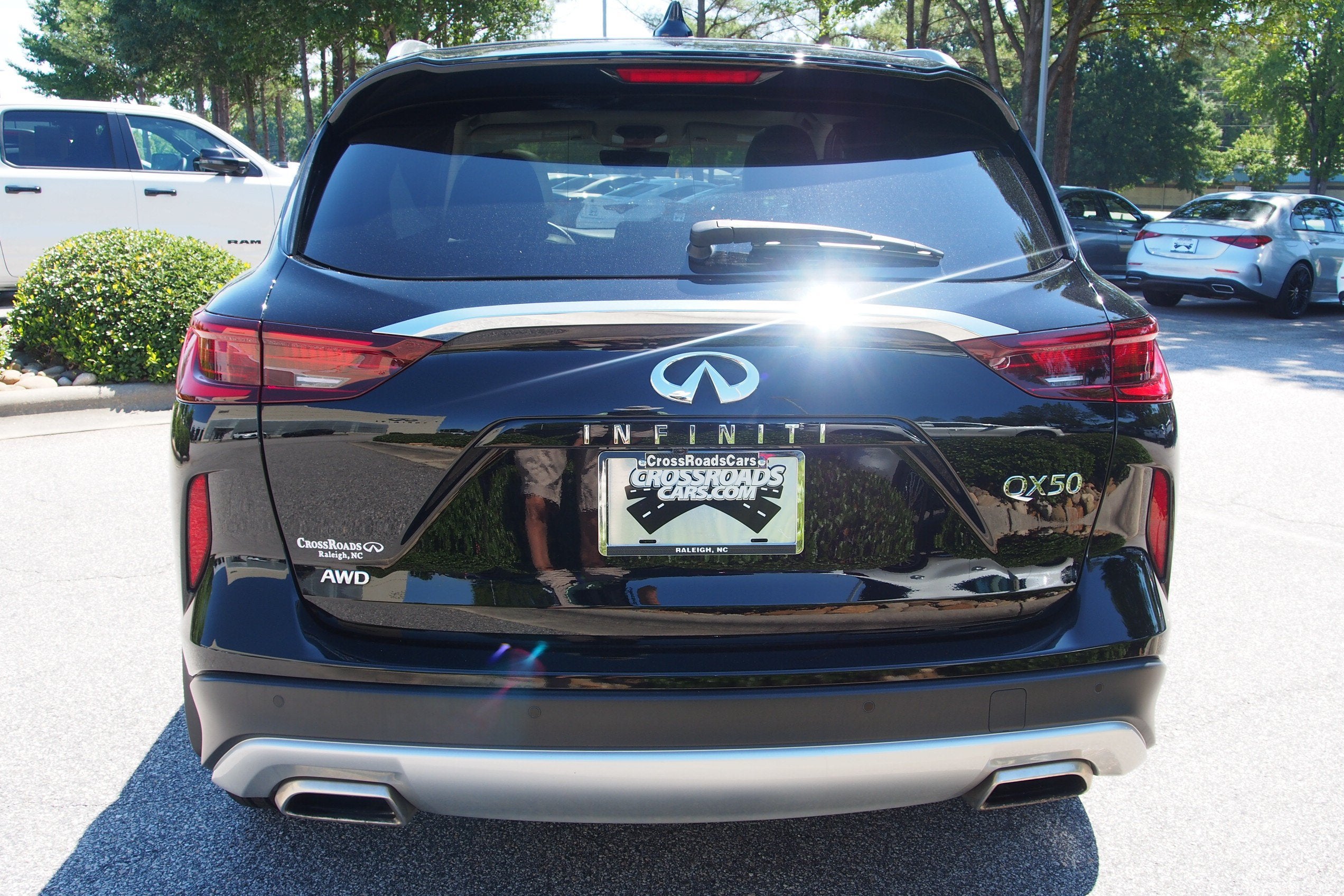 2023 INFINITI QX50 LUXE