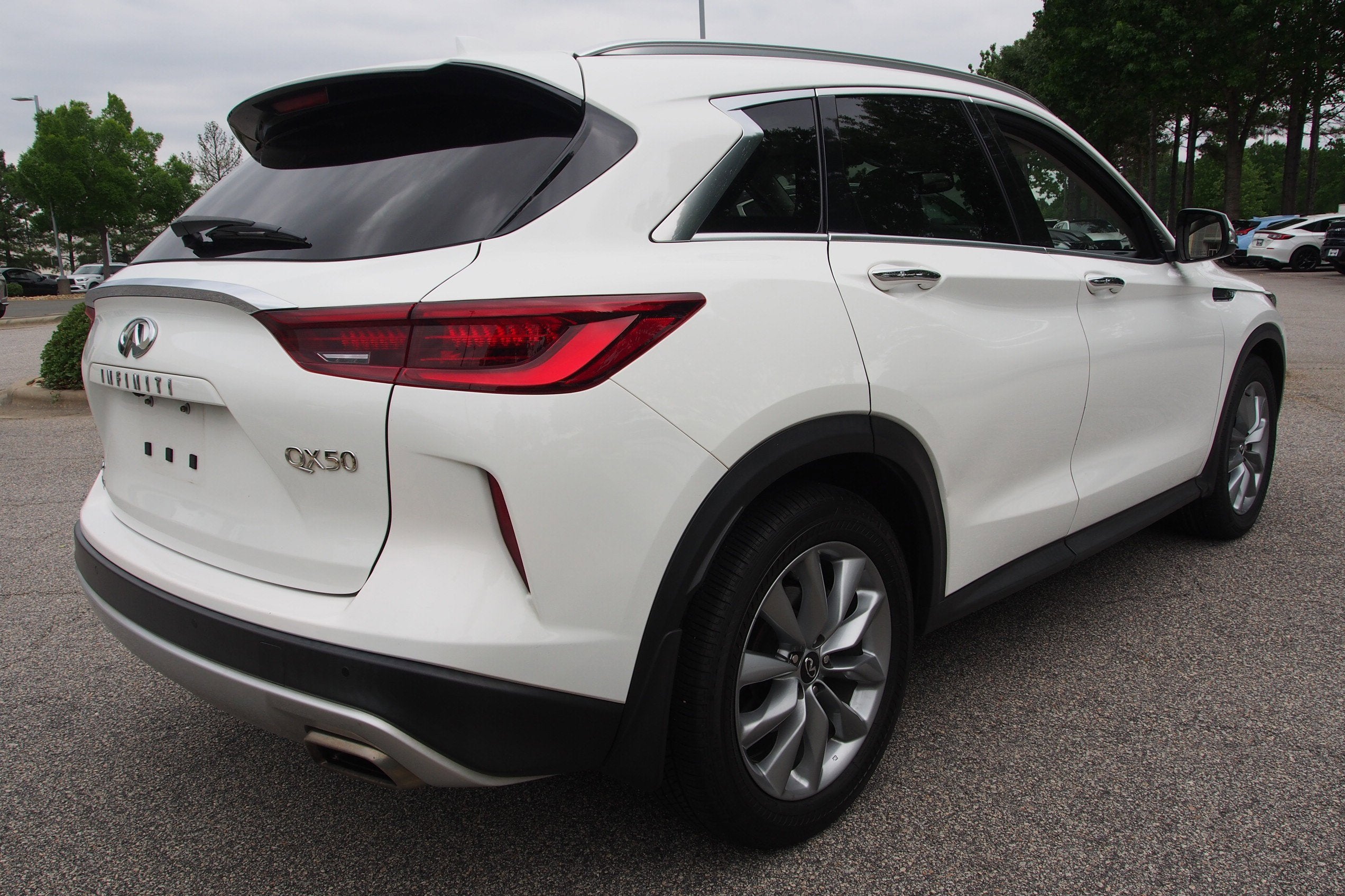 2022 INFINITI QX50 LUXE