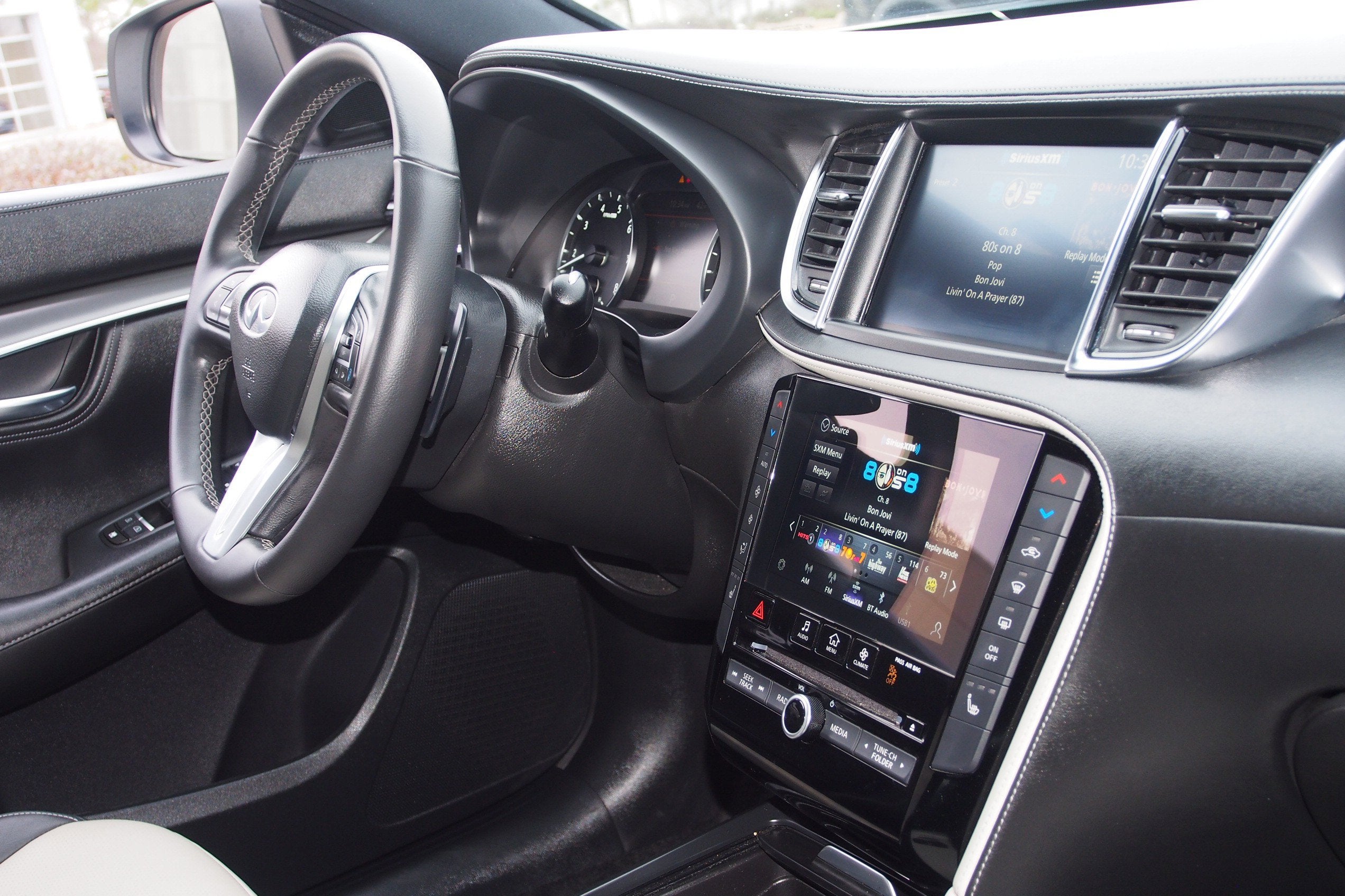 2023 INFINITI QX55 LUXE