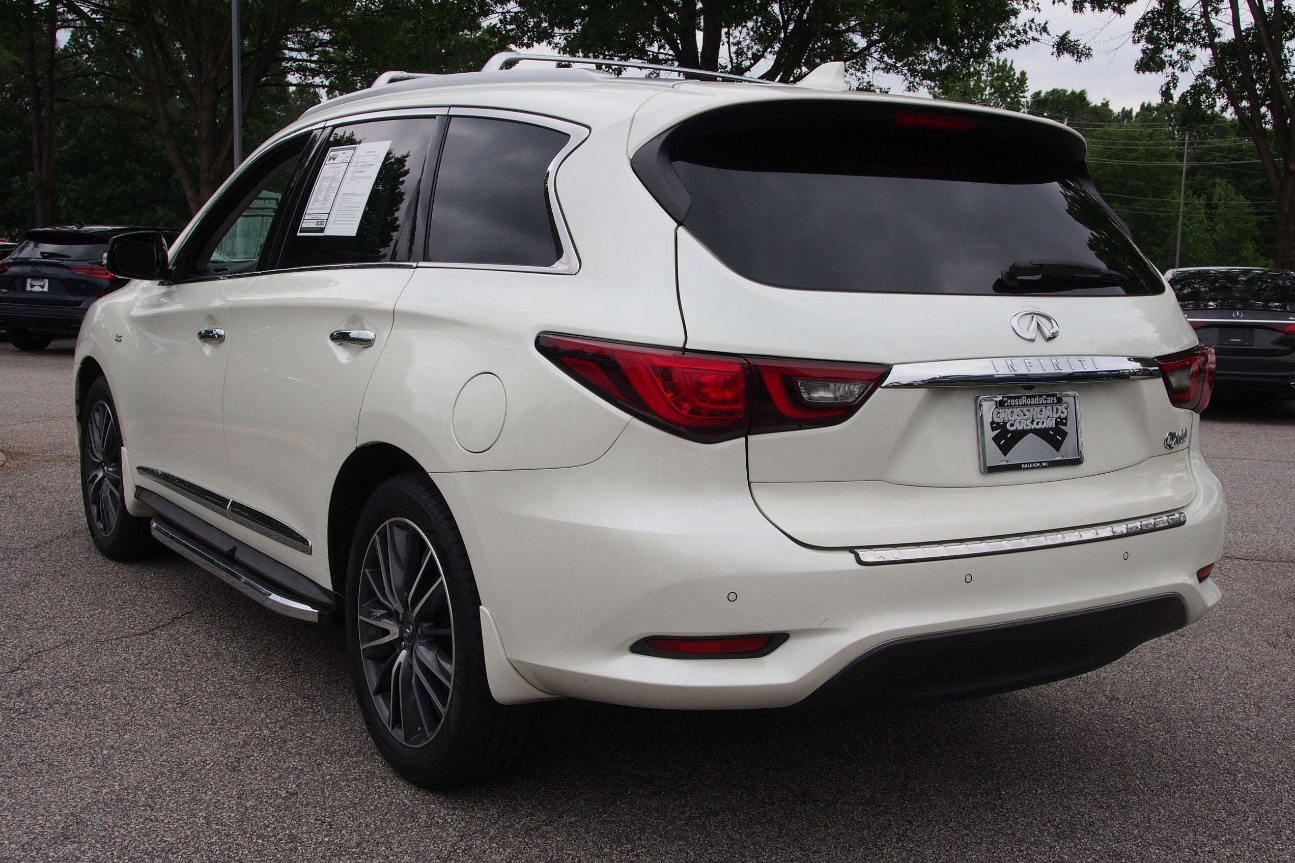 2019 INFINITI QX60 LUXE