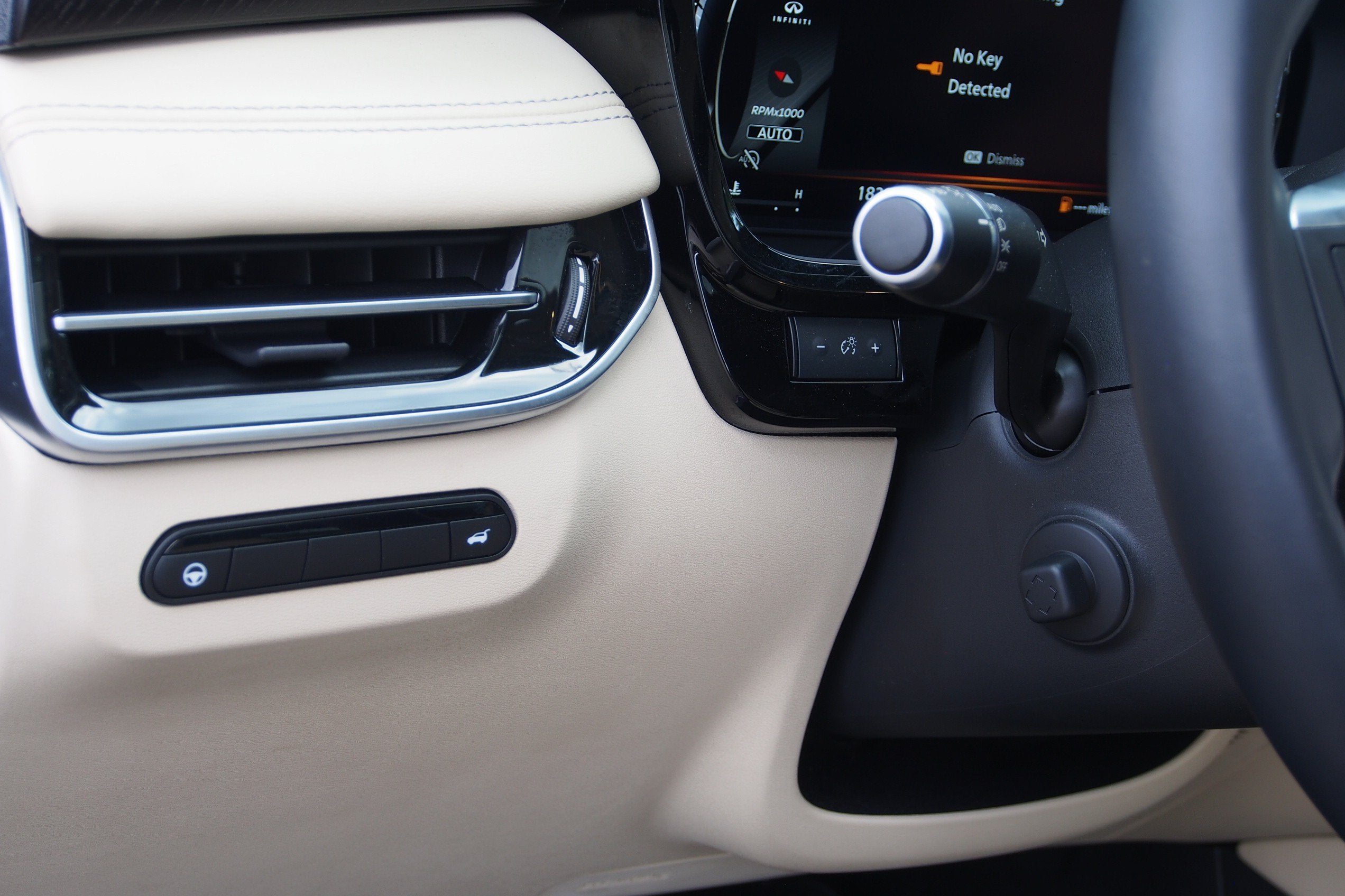 2023 INFINITI QX60 SENSORY