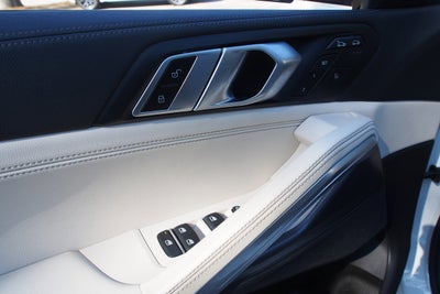 2022 BMW X6 xDrive40i