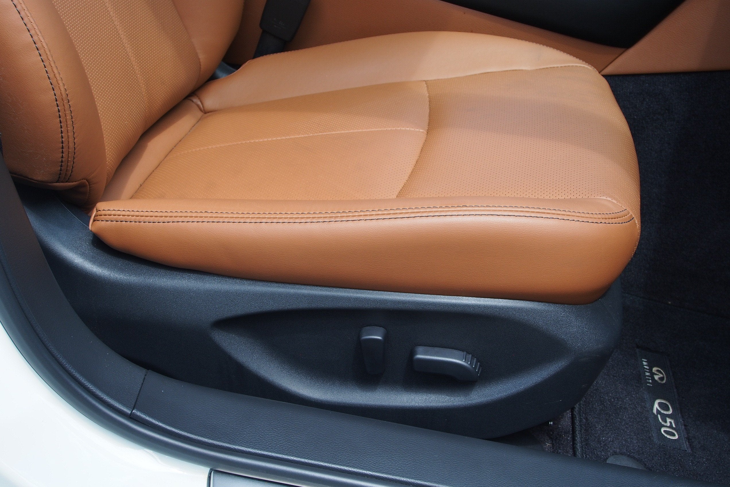 2024 INFINITI Q50 SENSORY