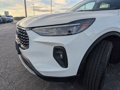 2026 Ford Escape Platinum