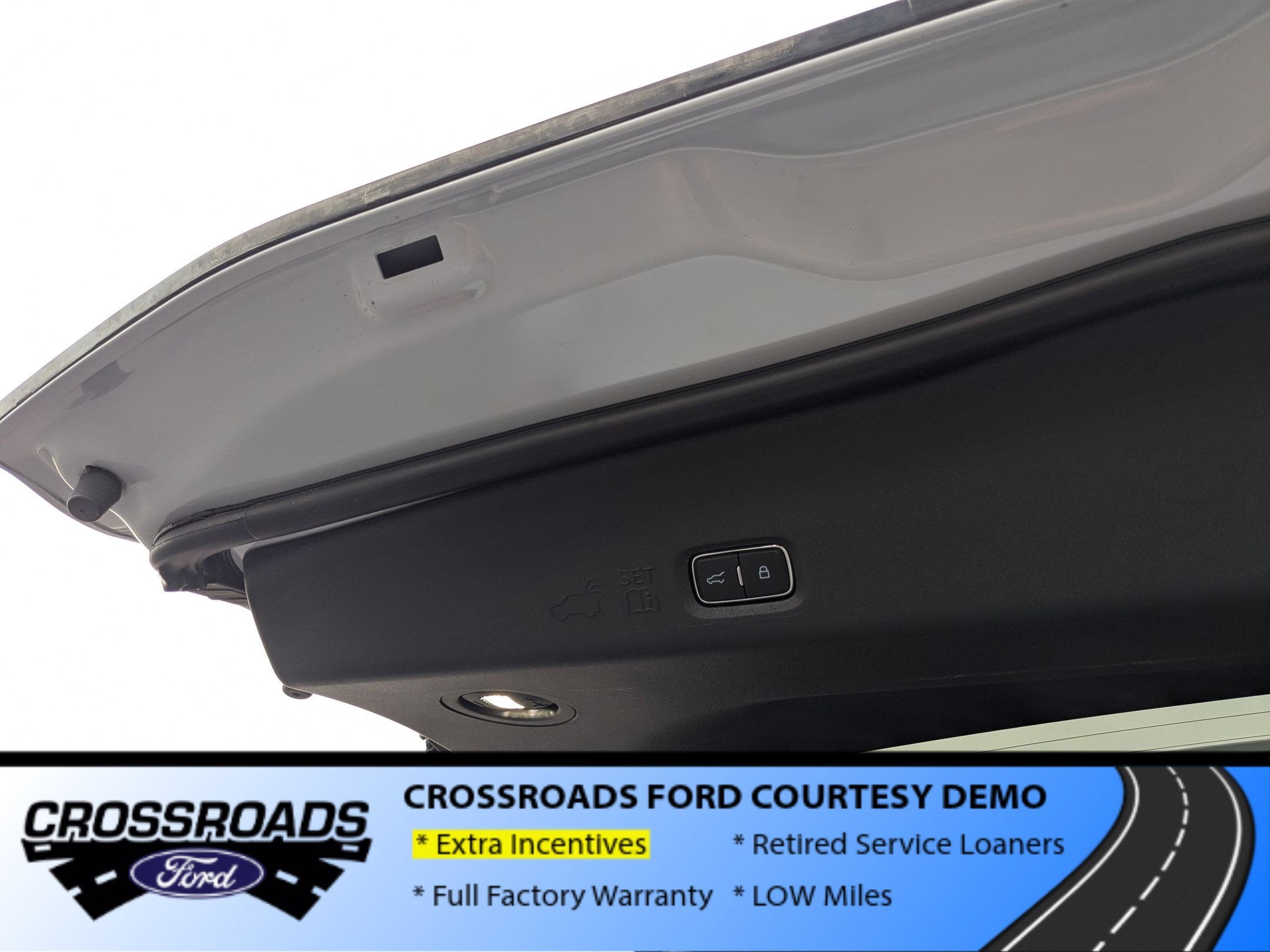 2025 Ford Expedition Active - Crossroads Courtesy Demo